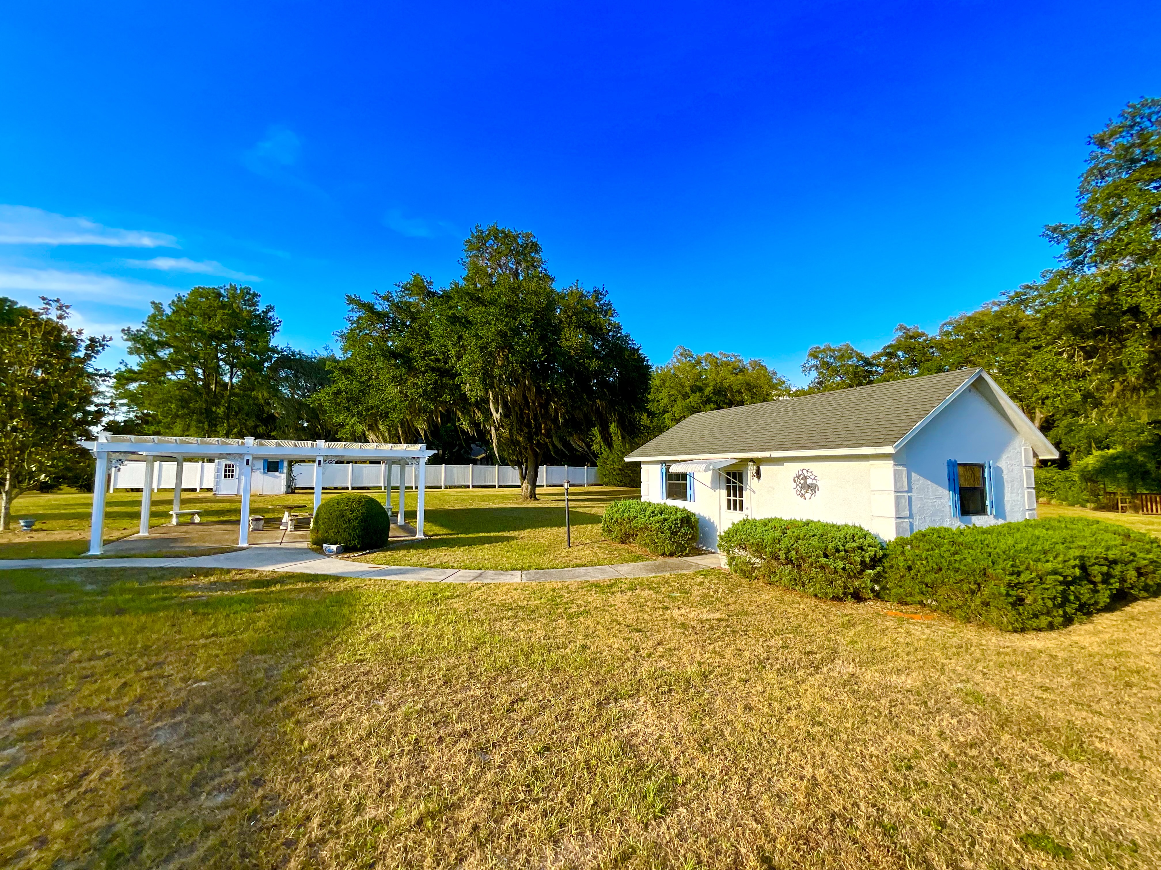 Silver Springs, Florida, 34488, United States, 4 Bedrooms Bedrooms, ,3 BathroomsBathrooms,Residential,For Sale,1981770
