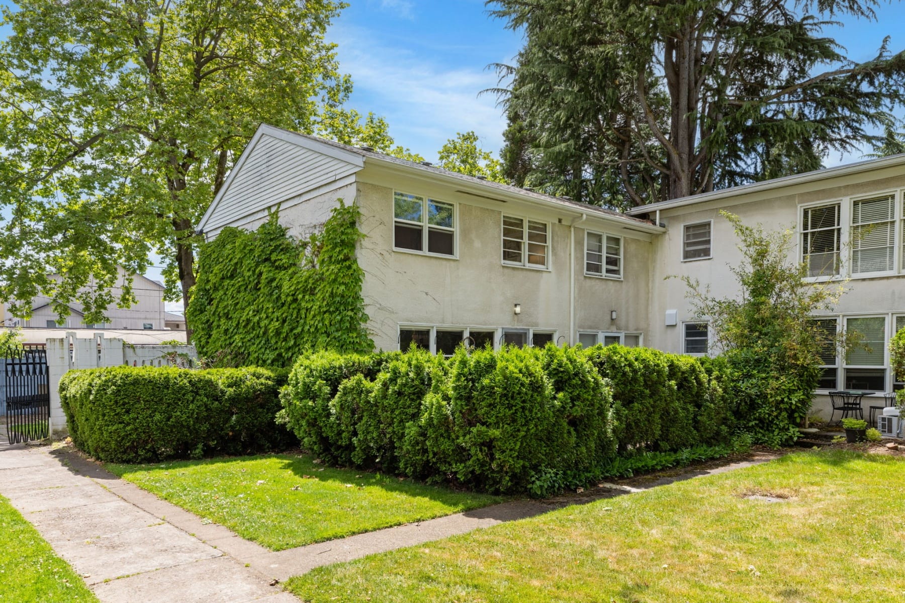  6811 NE BROADWAY Portland, OR 97213 - 物件實景
