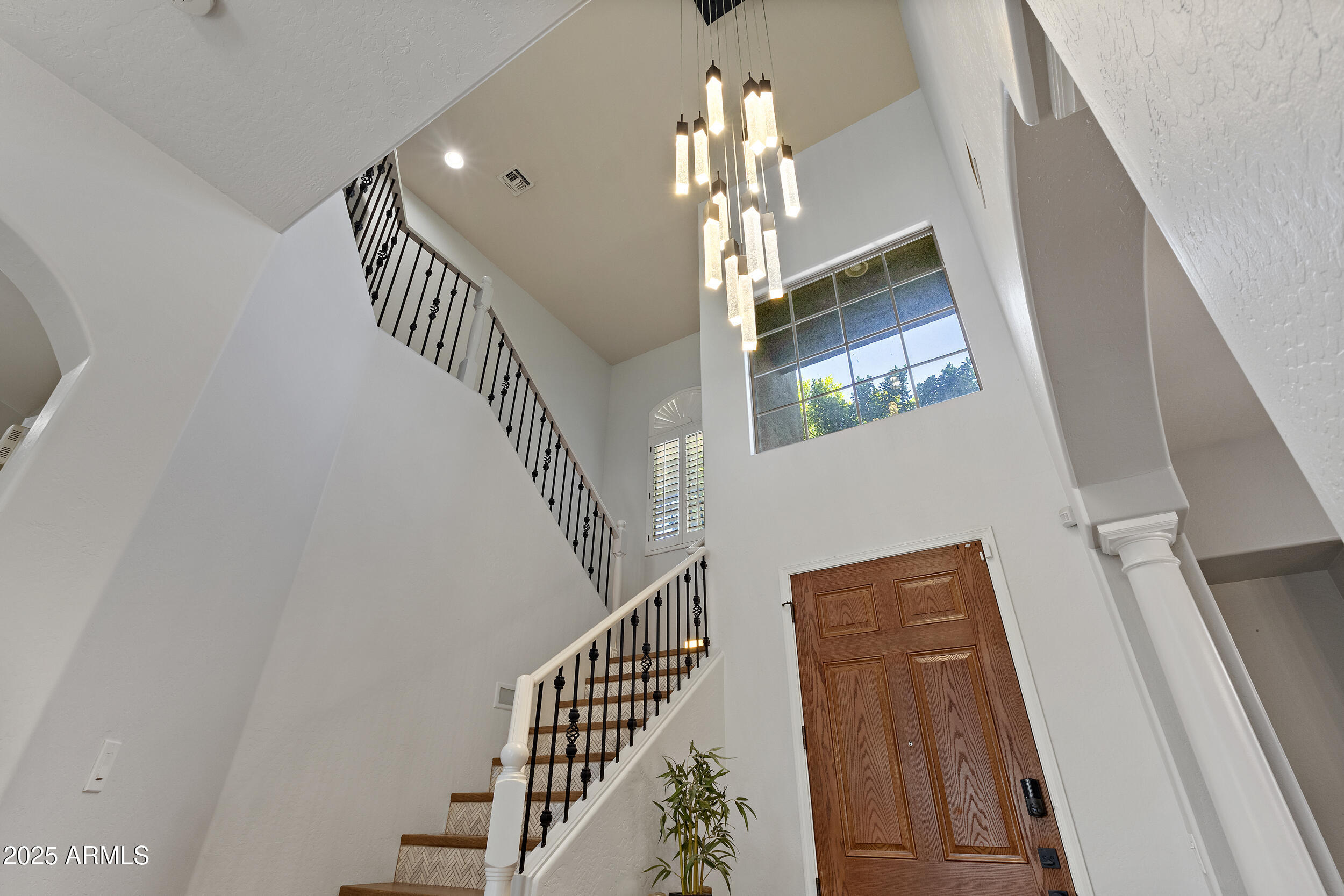 Phoenix, Arizona, 85050, United States, 5 Bedrooms Bedrooms, ,Residential,For Sale,1949706