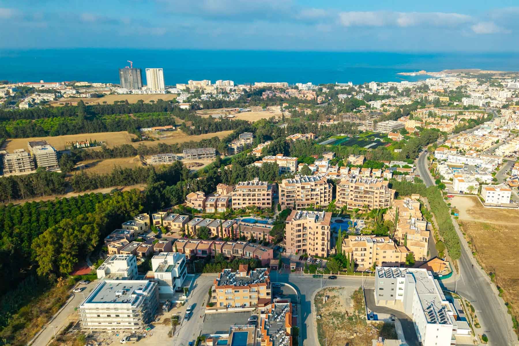  Move-In-Ready Two Bedroom Apartment in a Gated Complex, Universal, Pafos - 物件實景