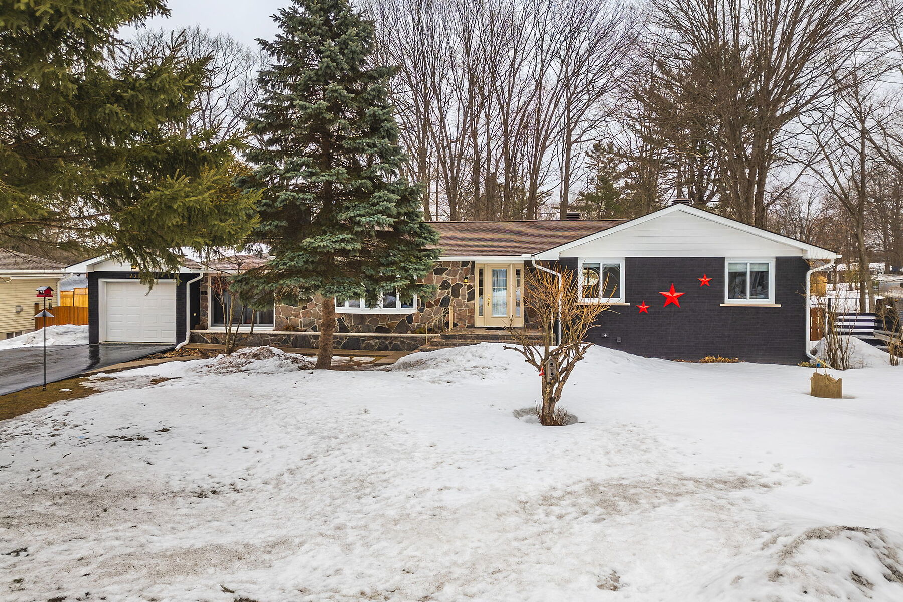  Family Neighbourhood Bungalow - 物件實景