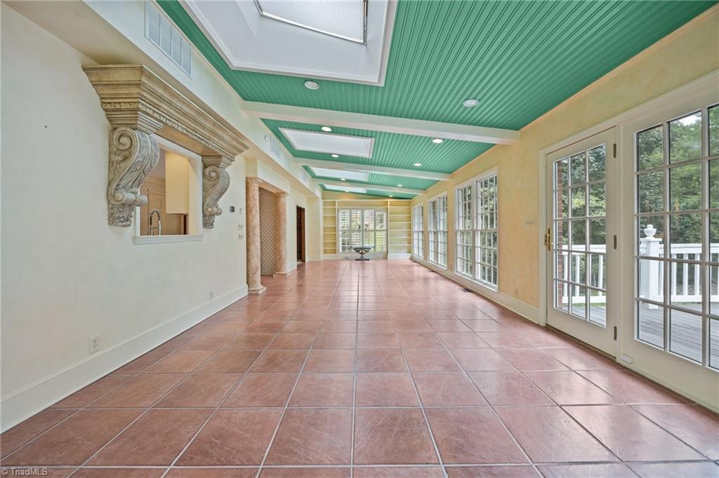High Point, North Carolina, 27262, United States, 5 Bedrooms Bedrooms, ,4 BathroomsBathrooms,Residential,For Sale,1925566