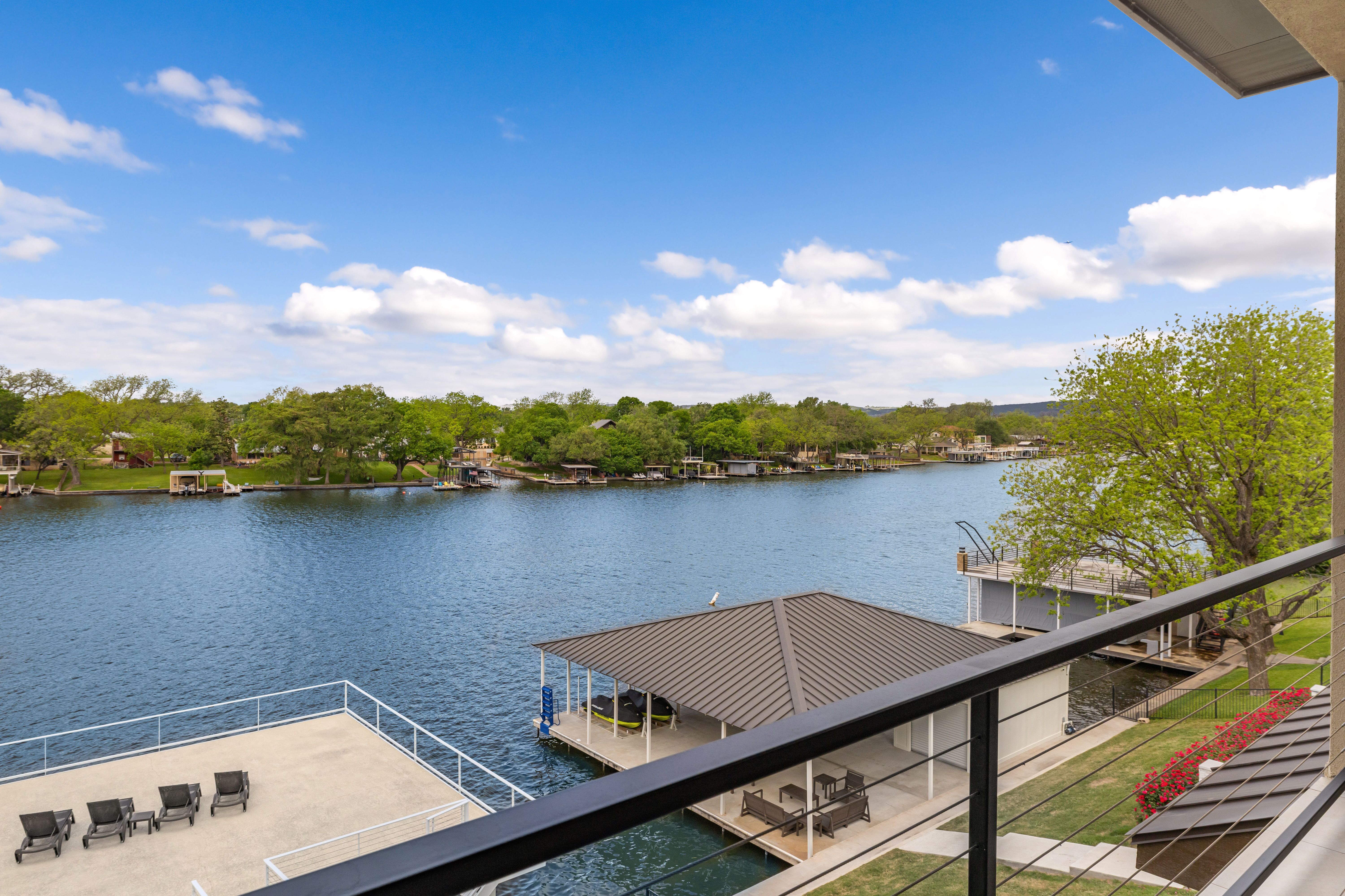  Waterfront Living on Lake LBJ - 物件實景