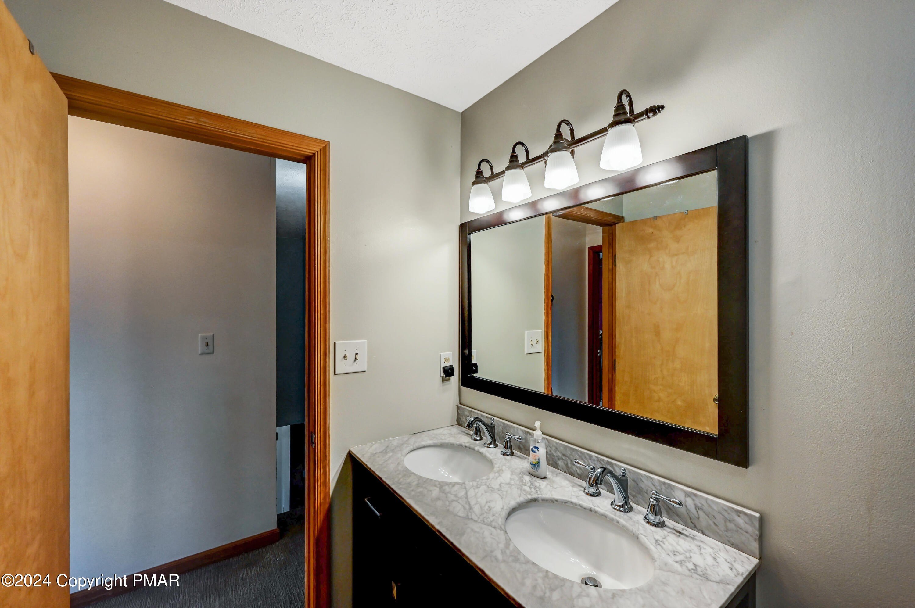 Pocono Pines, Pennsylvania, 18350, United States, 4 Bedrooms Bedrooms, ,3 BathroomsBathrooms,Residential,For Sale,1981114