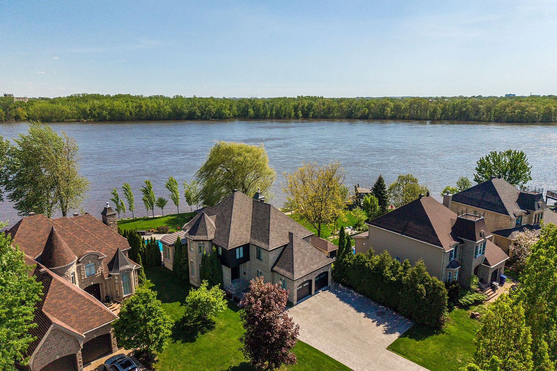  Sainte-Dorothée, Laval - 物件實景