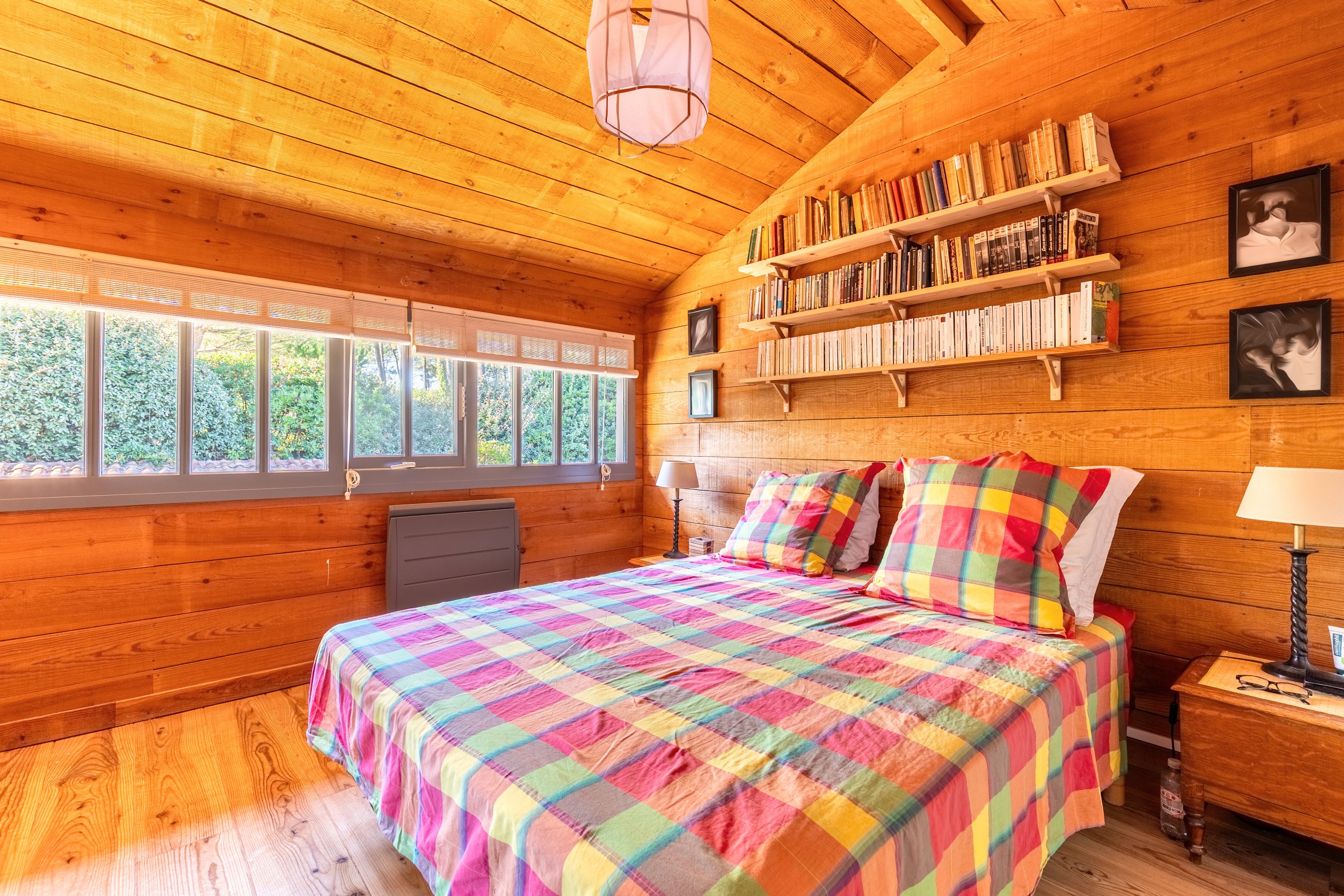  WOODEN VILLA WITH SWIMMING POOL IN THE HEART OF THE VALLONS DU FERRET - 物件實景