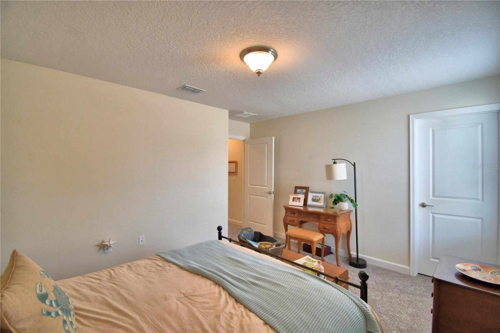 DAVENPORT, Florida, 33896, United States, 5 Bedrooms Bedrooms, ,3 BathroomsBathrooms,Residential,For Sale,1878806