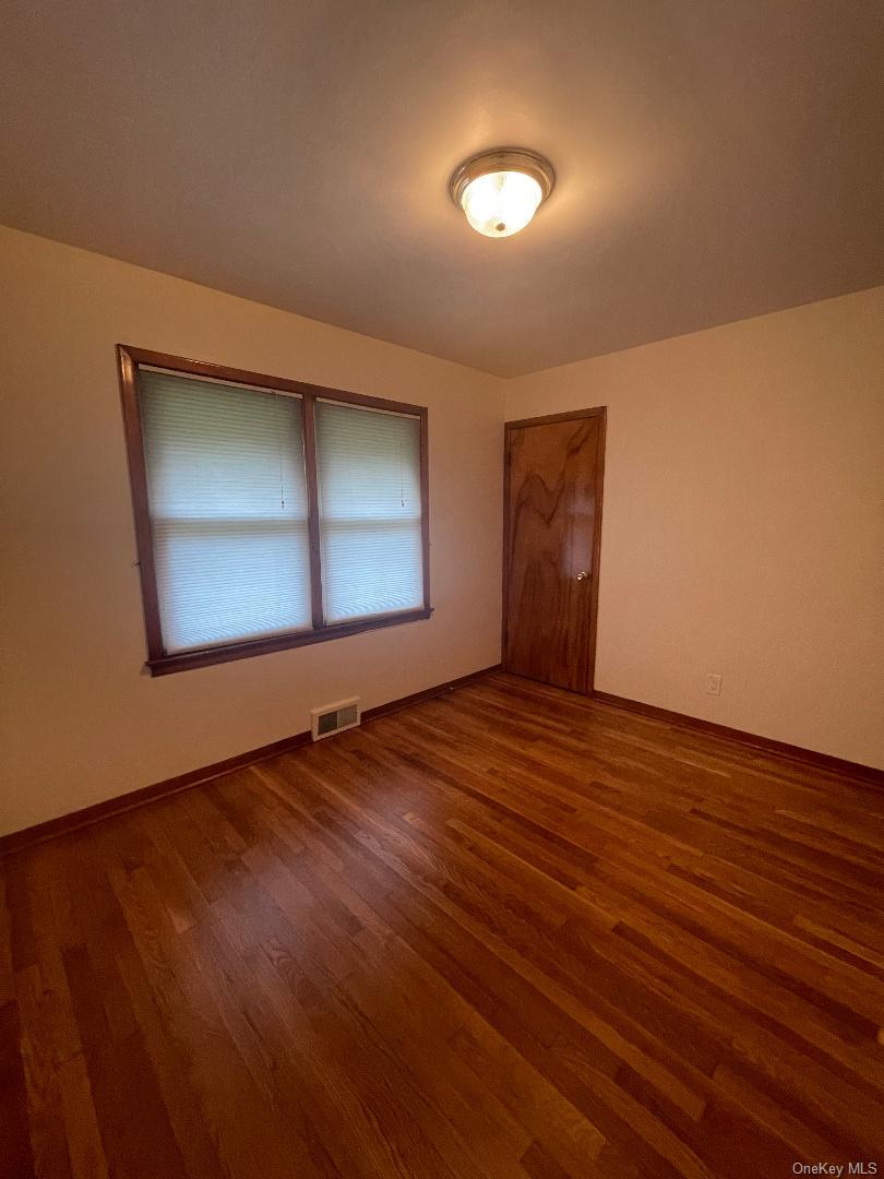 Montrose, New York, 10548, United States, 3 Bedrooms Bedrooms, ,1 BathroomBathrooms,Residential,For Sale,1958987