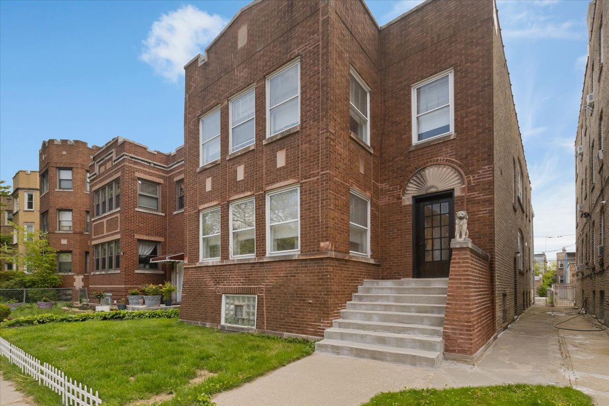 Chicago, Illinois, 60659, United States, 12 Bedrooms Bedrooms, ,Residential,For Sale,2048479