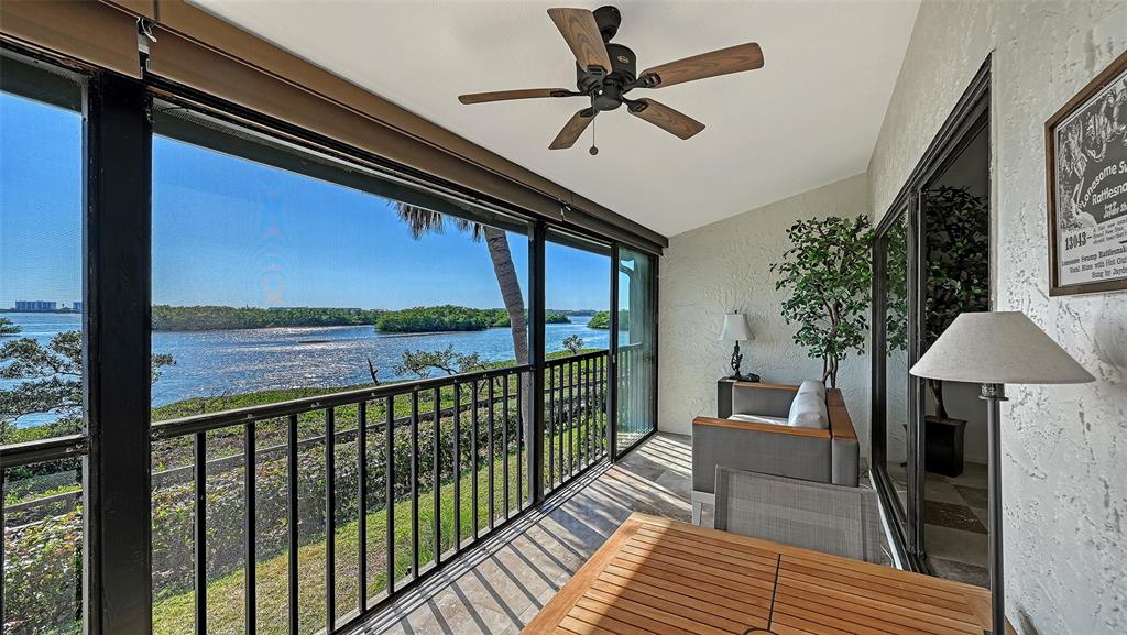 Sarasota, Florida, 34231, United States, 2 Bedrooms Bedrooms, ,2 BathroomsBathrooms,Residential,For Sale,1995583