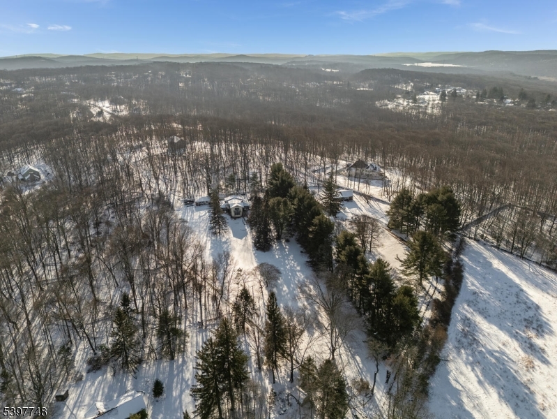 Rockaway Twp., New Jersey, 07866, United States, 4 Bedrooms Bedrooms, ,4 BathroomsBathrooms,Residential,For Sale,1994674