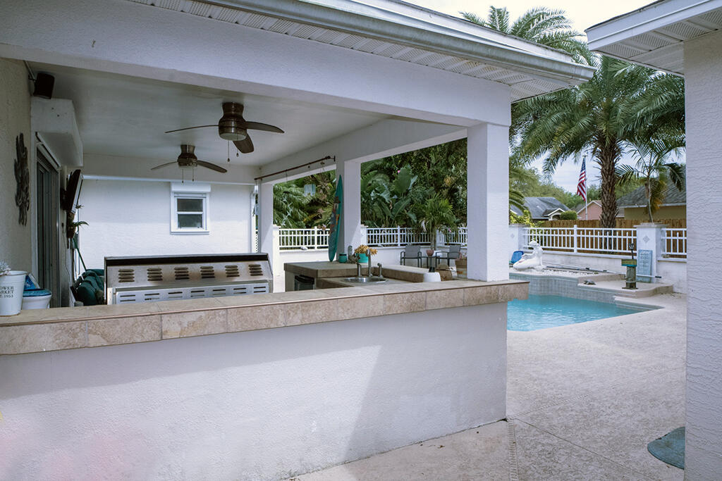 3329 Lake View Circle, Melbourne, Florida, 32934, United States, 4 Bedrooms Bedrooms, ,3 BathroomsBathrooms,Residential,For Sale,3329 Lake View Circle,1482644