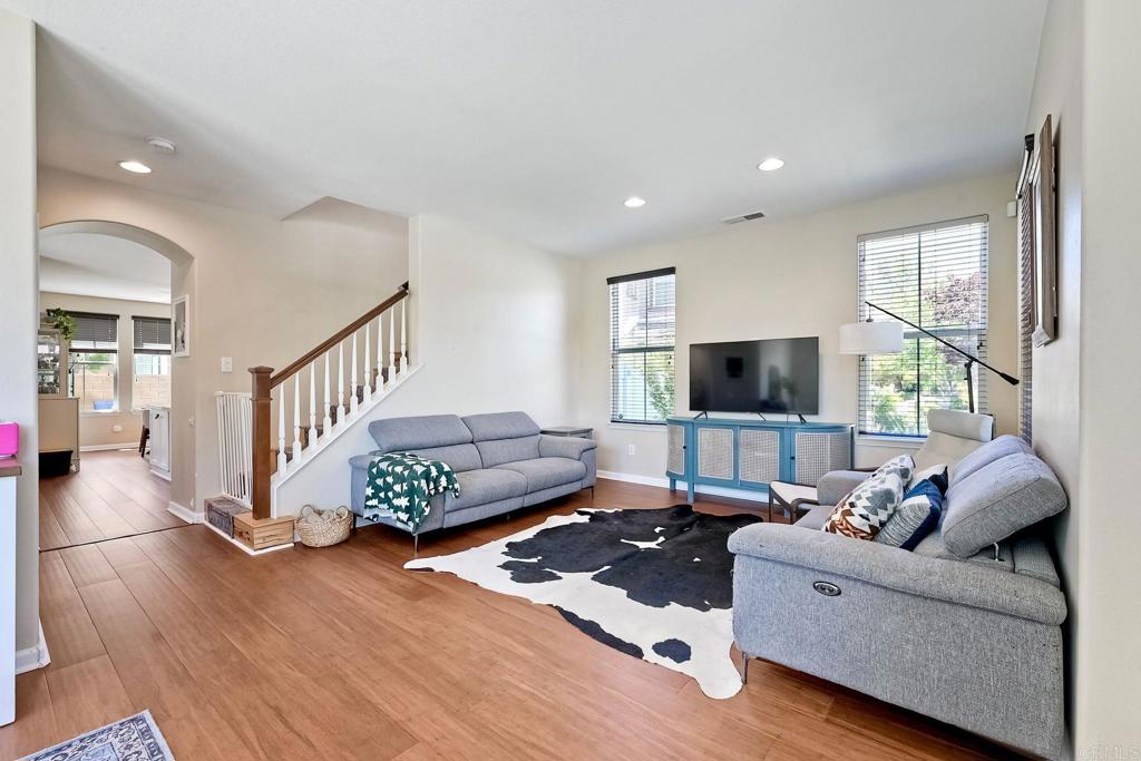 Temecula, California, 92591, United States, 4 Bedrooms Bedrooms, ,3 BathroomsBathrooms,Residential,For Sale,1919463