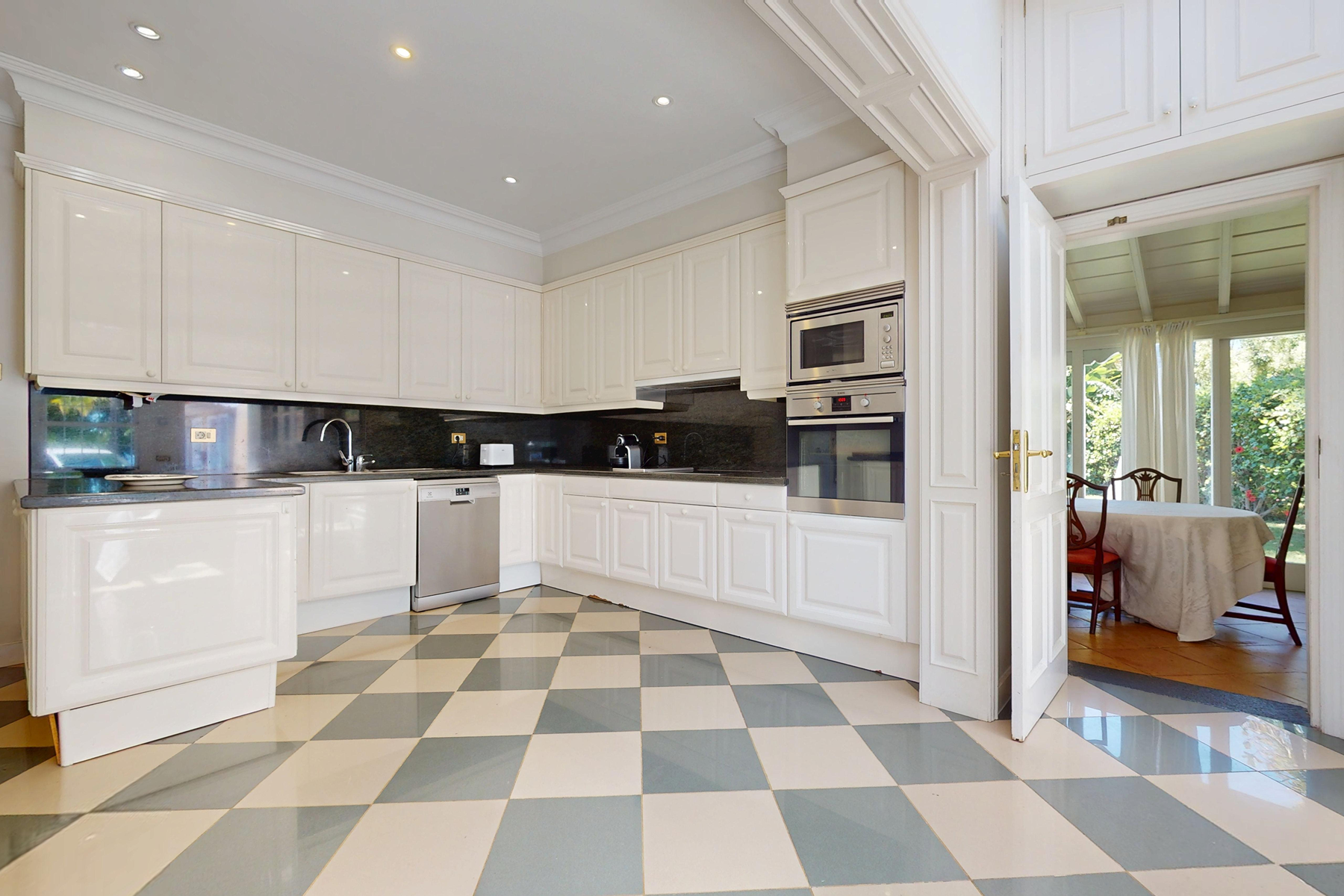  Villa with privacy in an exceptional location - 物件實景