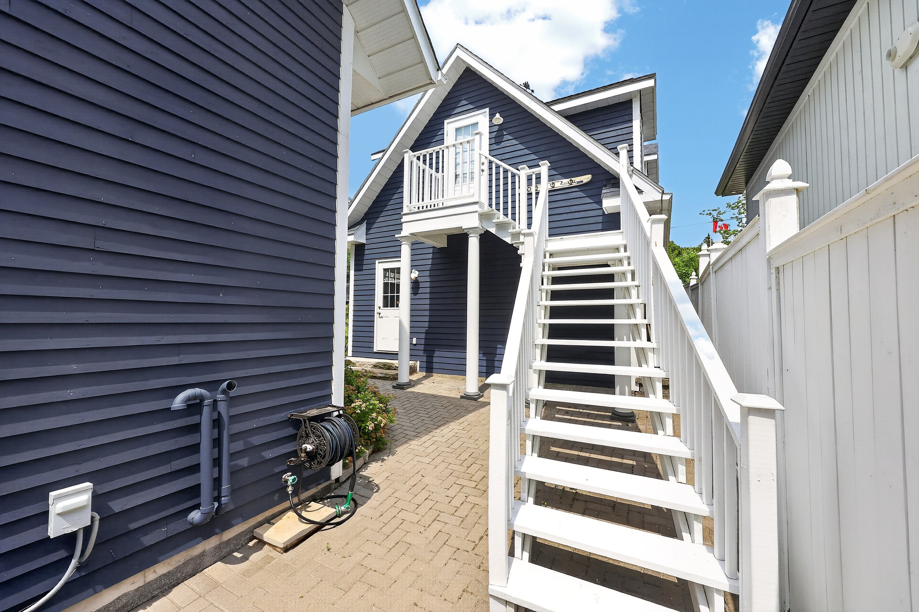  Refined Beachfront Living - 物件實景