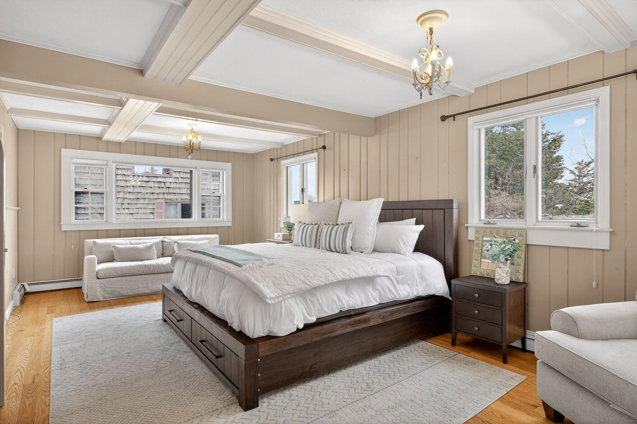  102 Nashawena Street - 物件實景