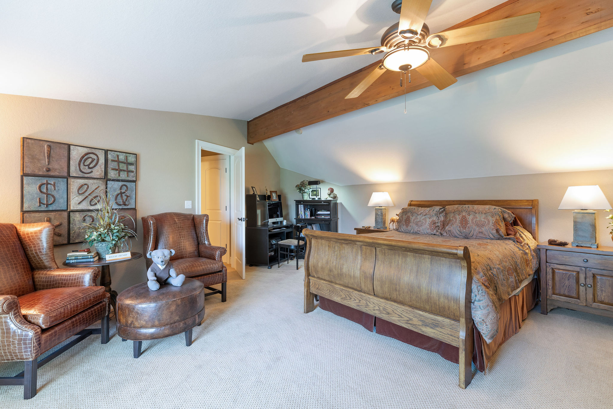 Shell Knob, Missouri, 65747, United States, 4 Bedrooms Bedrooms, ,5 BathroomsBathrooms,Residential,For Sale,1894340