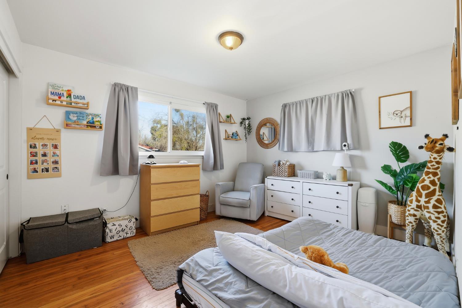 Sacramento, California, 95864, United States, 3 Bedrooms Bedrooms, ,2 BathroomsBathrooms,Residential,For Sale,2010336