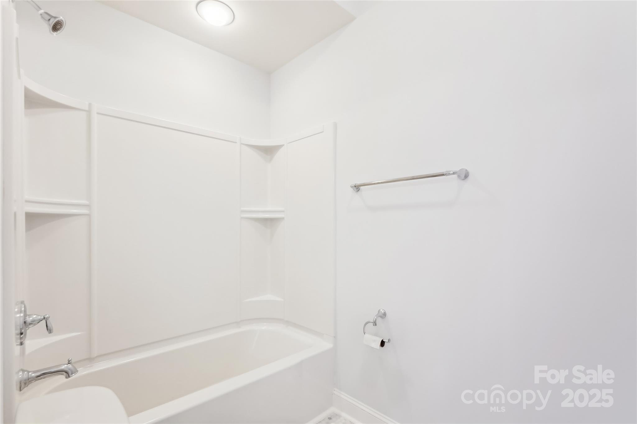 Fort Mill, South Carolina, 29708, United States, 5 Bedrooms Bedrooms, ,5 BathroomsBathrooms,Residential,For Sale,1896141