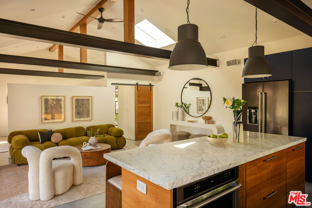 Malibu, California, 90265, United States, 5 Bedrooms Bedrooms, ,5 BathroomsBathrooms,Residential,For Sale,1918690