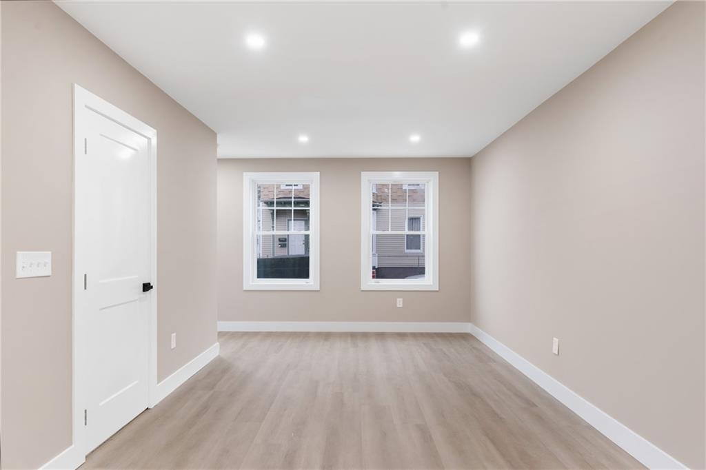 Providence, Rhode Island, 02907, United States, 6 Bedrooms Bedrooms, ,4 BathroomsBathrooms,Residential,For Sale,2005298