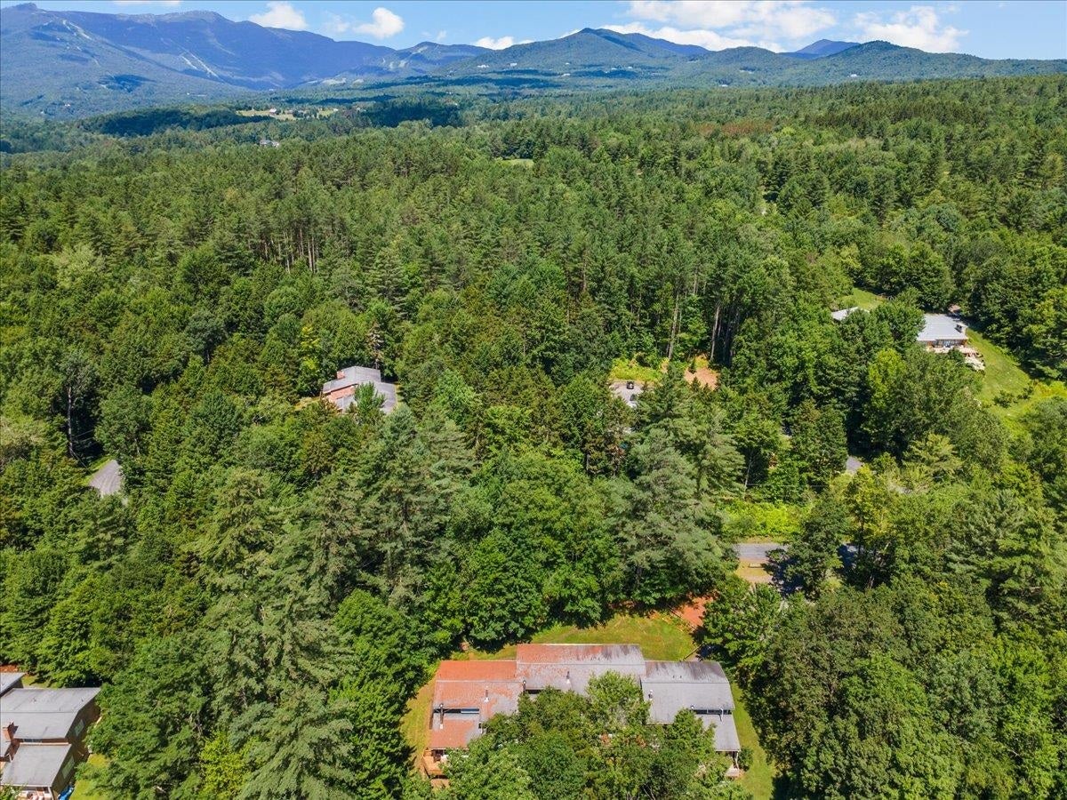 Stowe, Vermont, 05672, United States, 3 Bedrooms Bedrooms, ,2 BathroomsBathrooms,Residential,For Sale,1901768