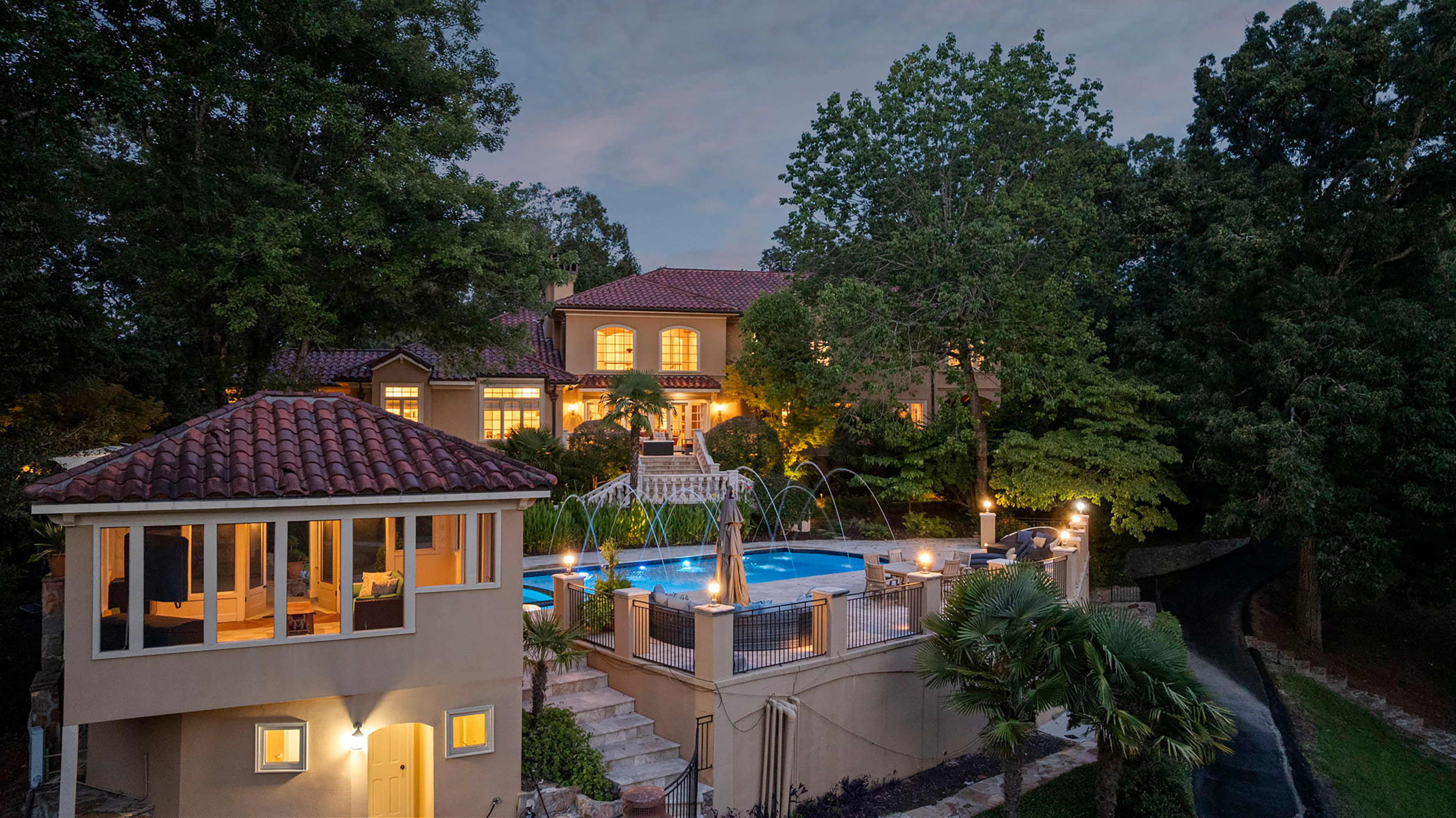  Remarkable Spanish-style Estate on 3.8+/- Private Acres - 物件實景
