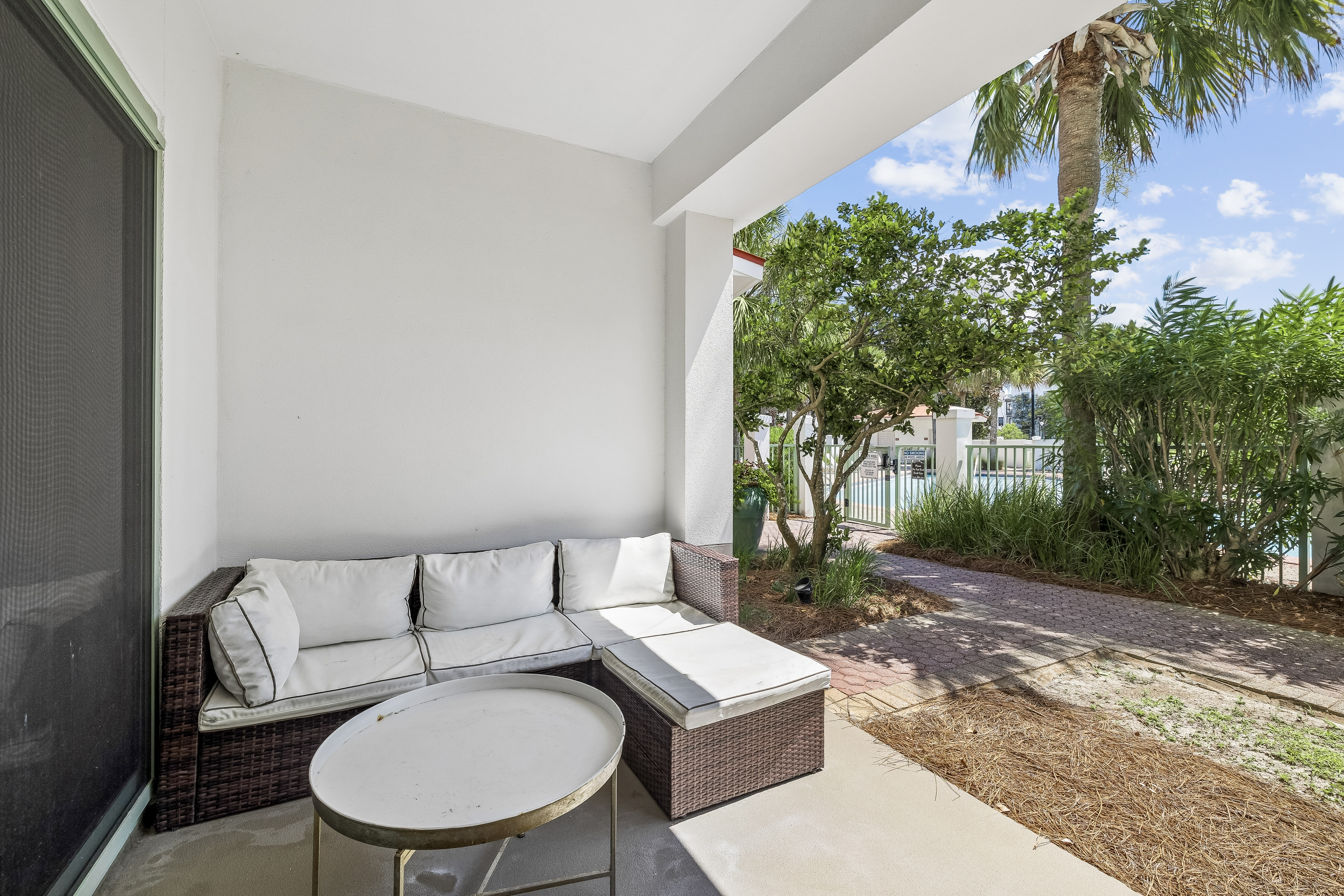  Ground-Floor Poolside 30A Studio with Private Patio & Private Beach Access - 物件實景
