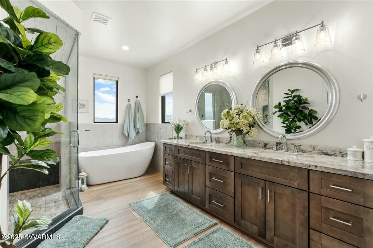 Cornville, Arizona, 86325, United States, 3 Bedrooms Bedrooms, ,1 BathroomBathrooms,Residential,For Sale,1867311