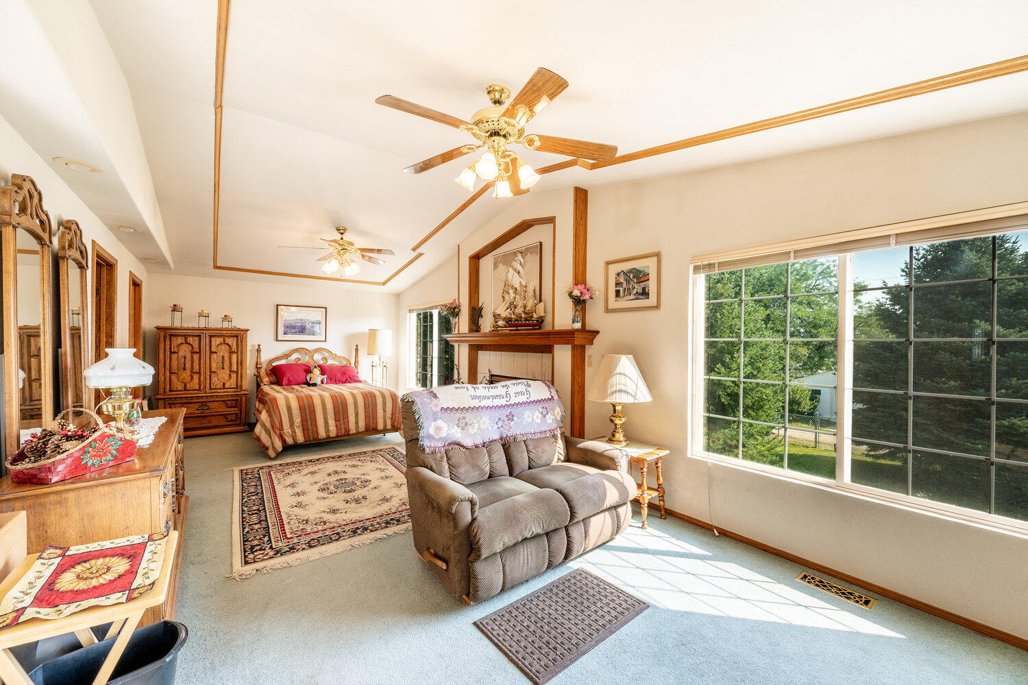 Sheridan, Wyoming, 82801, United States, 3 Bedrooms Bedrooms, ,3 BathroomsBathrooms,Residential,For Sale,1939010