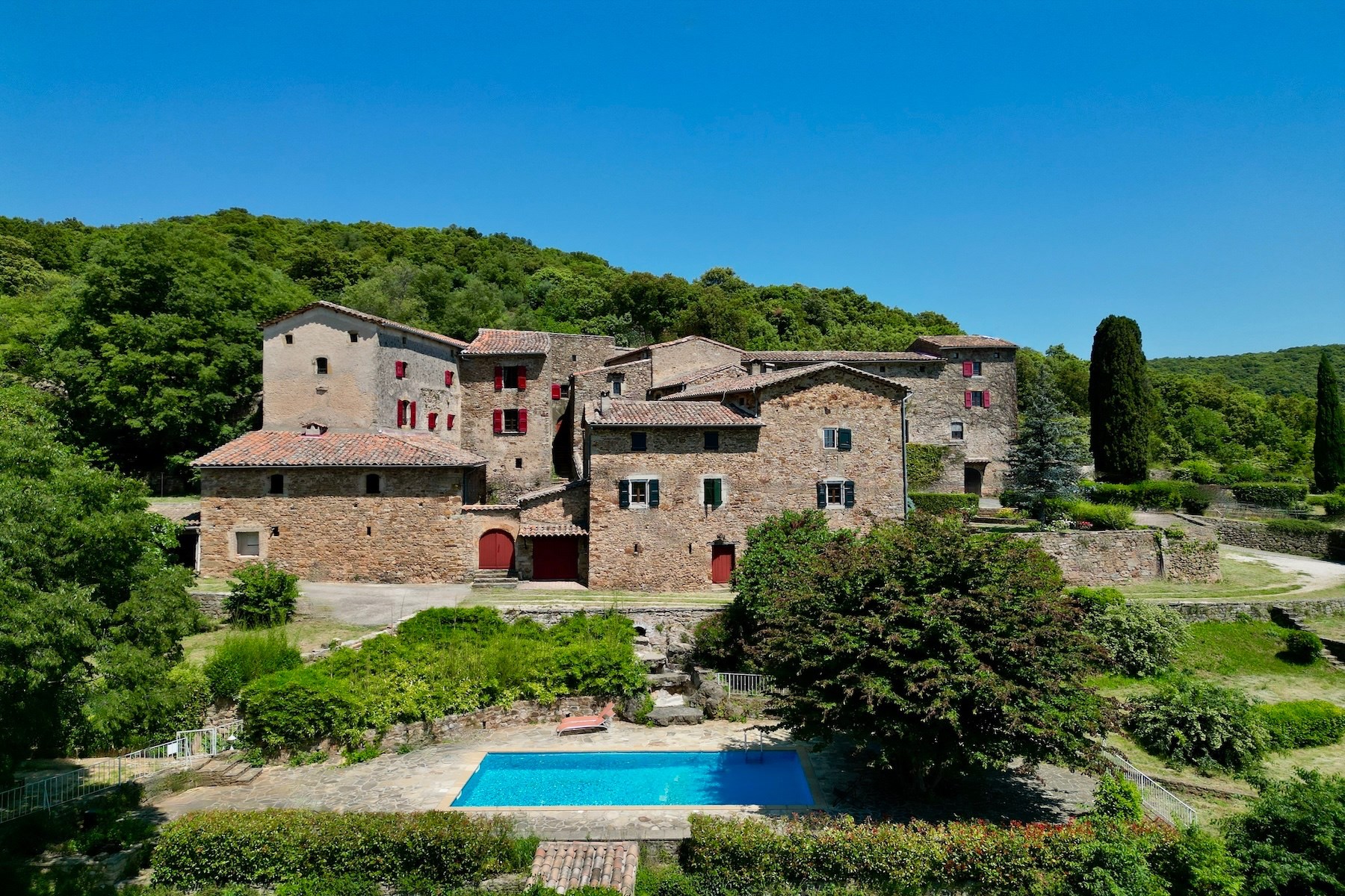  Exceptional 20-hectare estate – A true hamlet in a dominant position - 物件實景