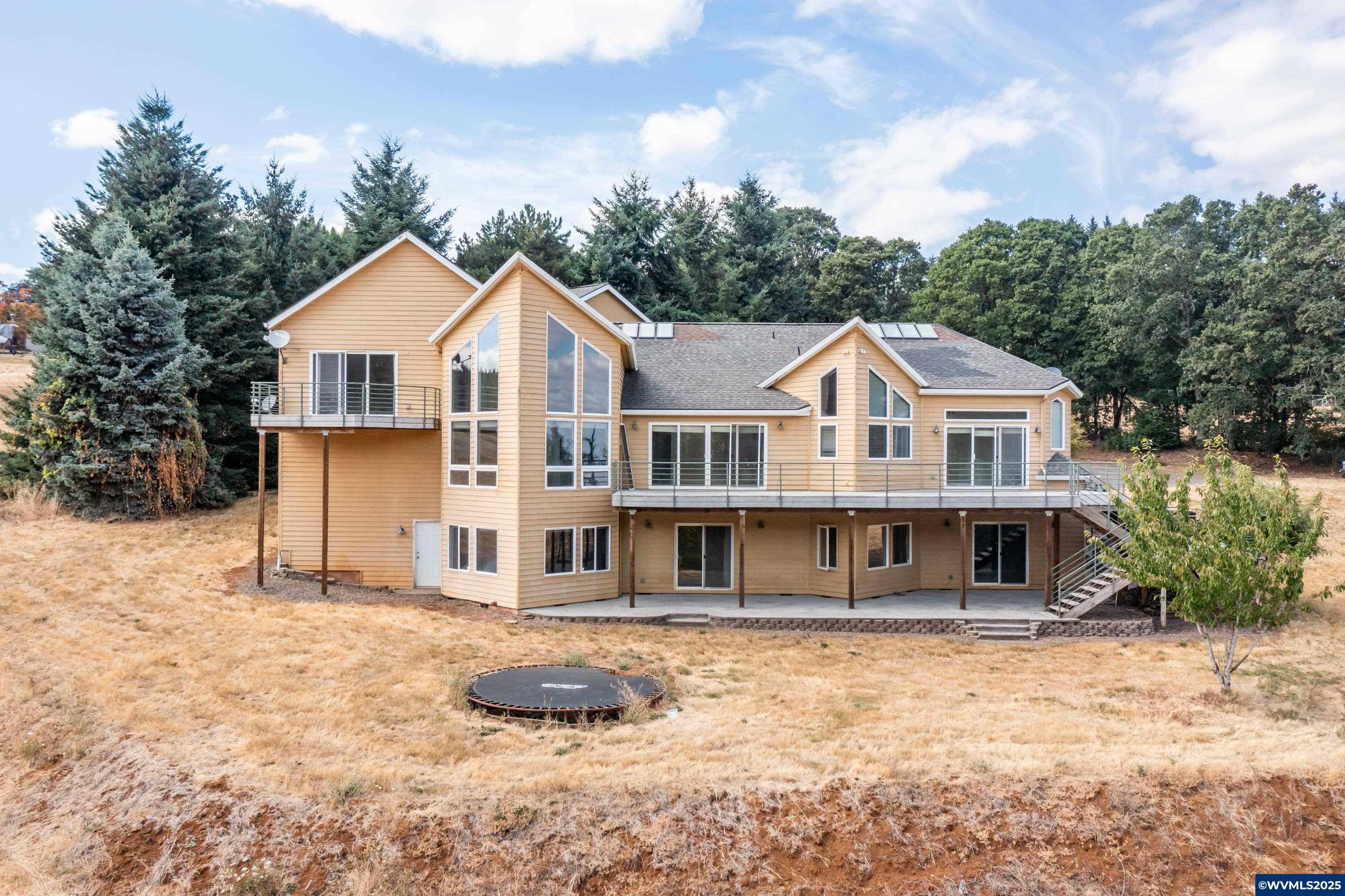 Salem, Oregon, 97306, United States, 6 Bedrooms Bedrooms, ,5 BathroomsBathrooms,Residential,For Sale,1911062