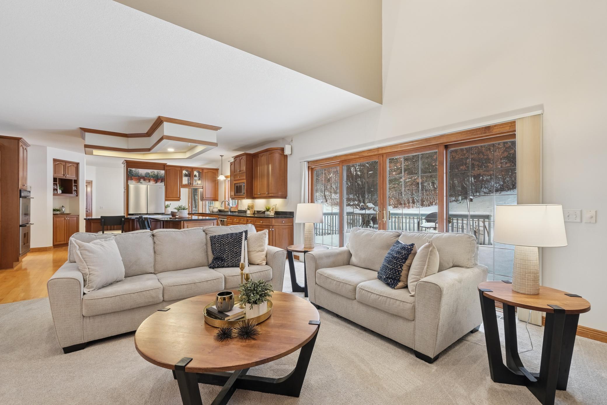 Woodbury, Minnesota, 55129, United States, 5 Bedrooms Bedrooms, ,5 BathroomsBathrooms,Residential,For Sale,1989522