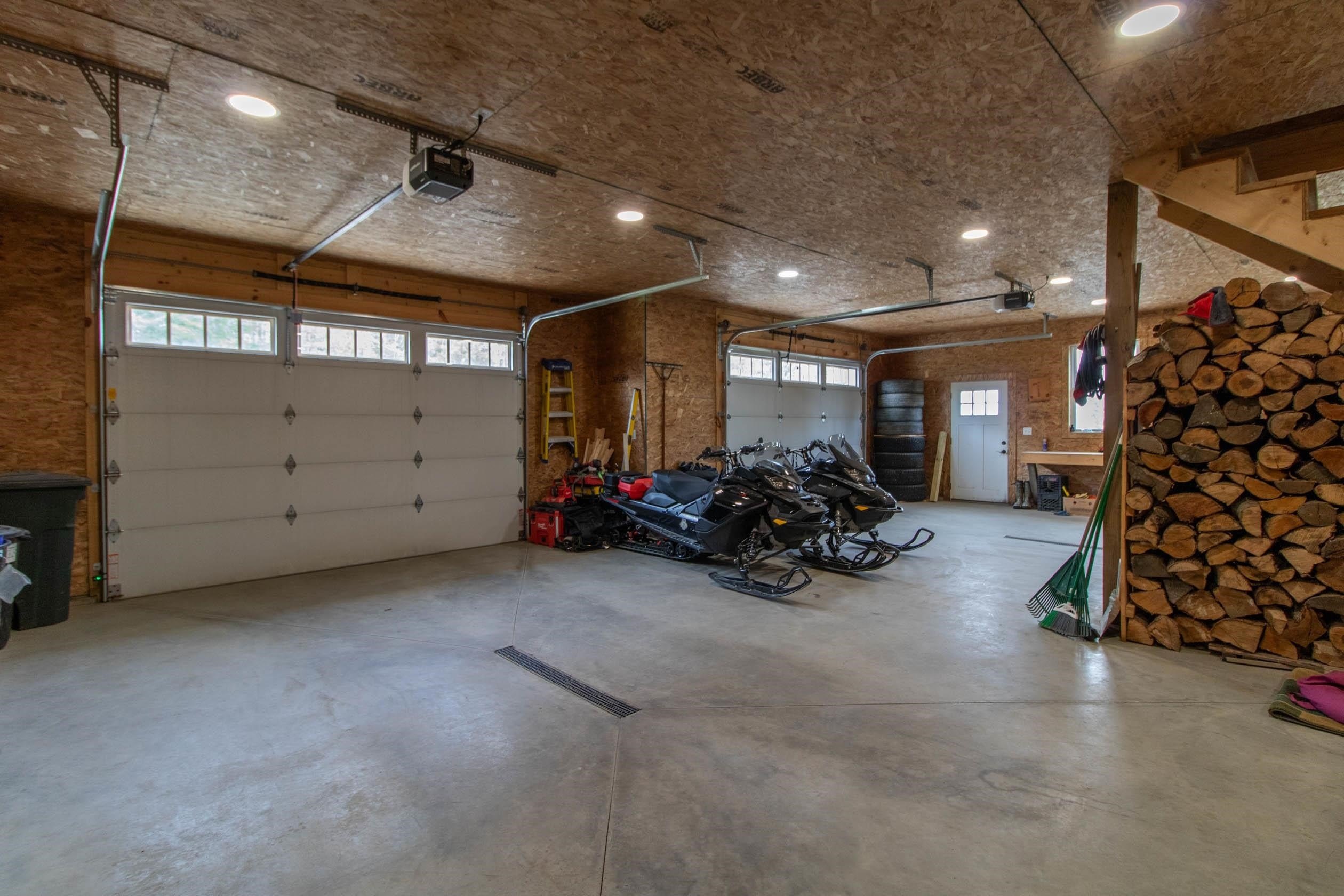 Westmore, Vermont, 05822, United States, 3 Bedrooms Bedrooms, ,3 BathroomsBathrooms,Residential,For Sale,1872949