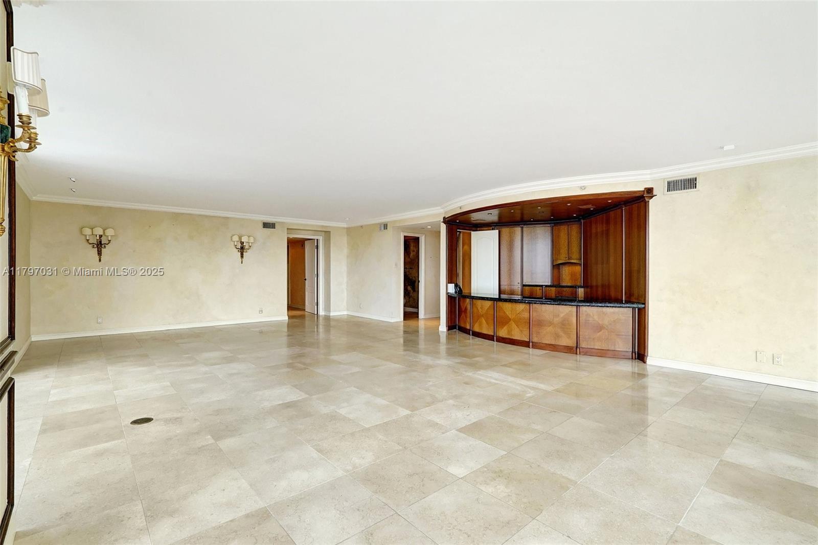 Aventura, Florida, 33180, United States, 4 Bedrooms Bedrooms, ,5 BathroomsBathrooms,Residential,For Sale,1796989