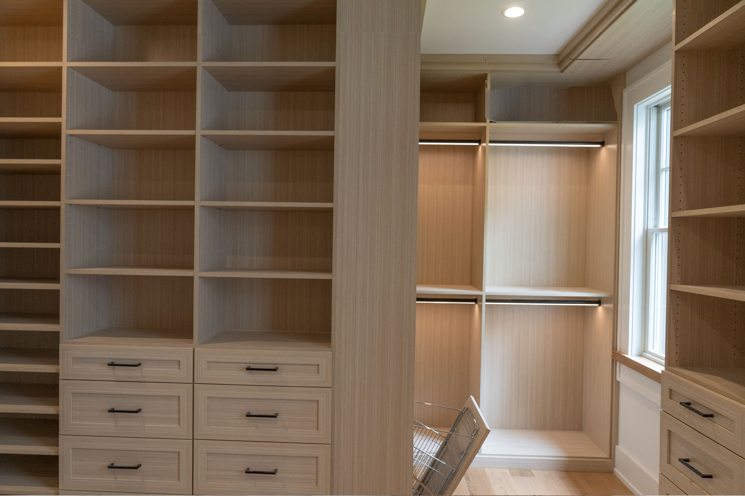 Southold, New York, 11971, United States, 4 Bedrooms Bedrooms, ,6 BathroomsBathrooms,Residential,For Sale,1976205