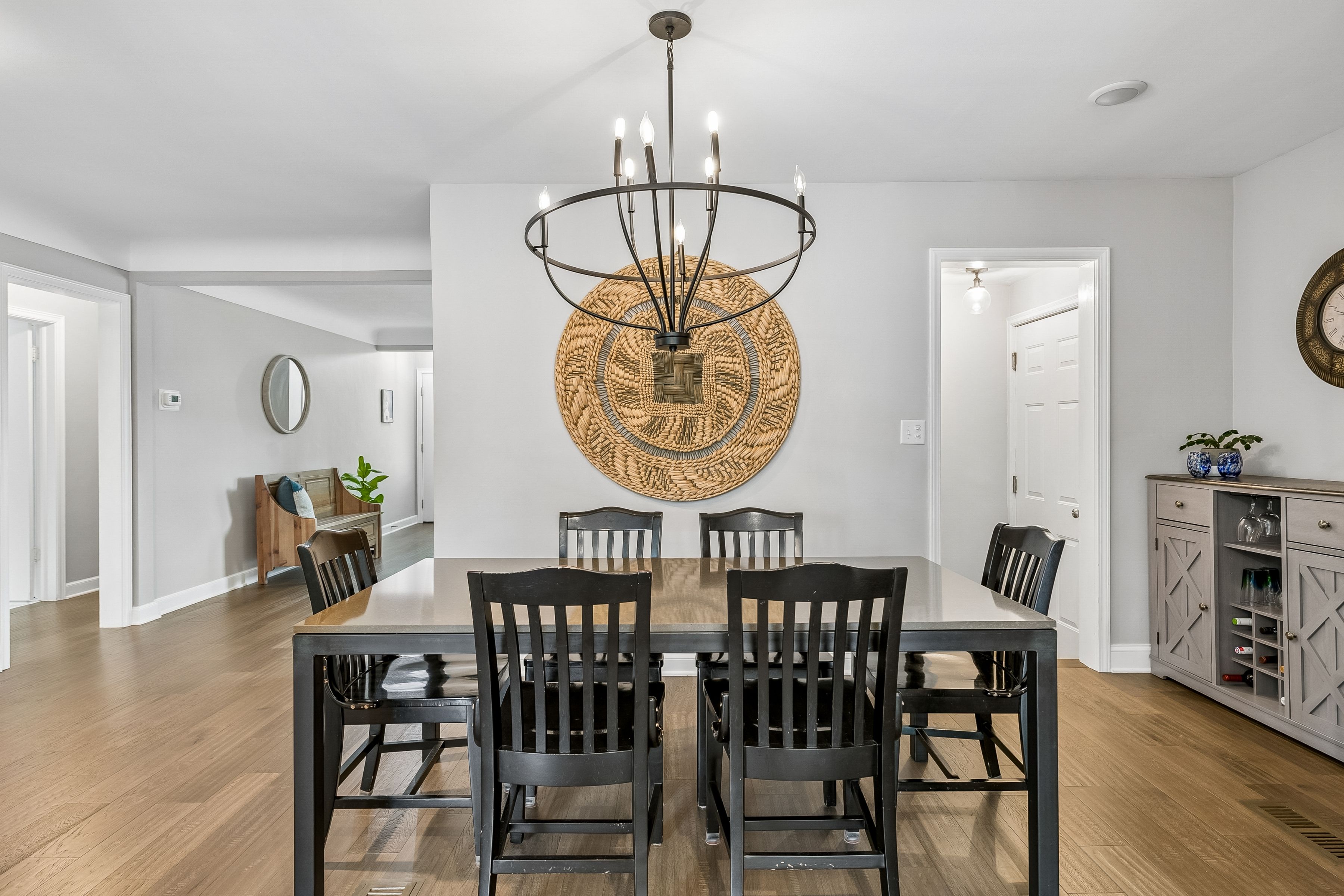 Beautifully Renovated in Coveted Chowen Park - 物件實景