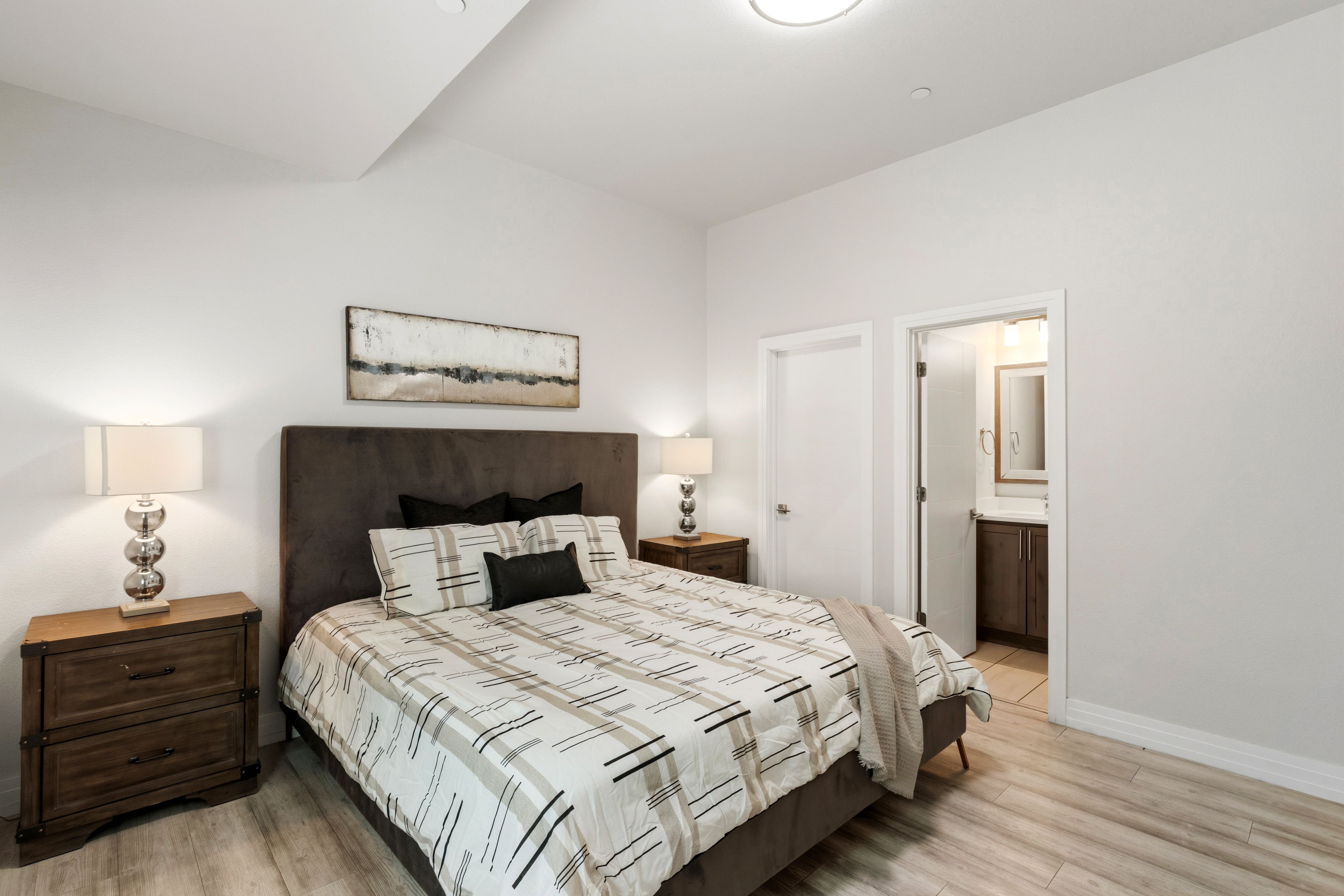  Furnished Modern Townhome - 物件實景
