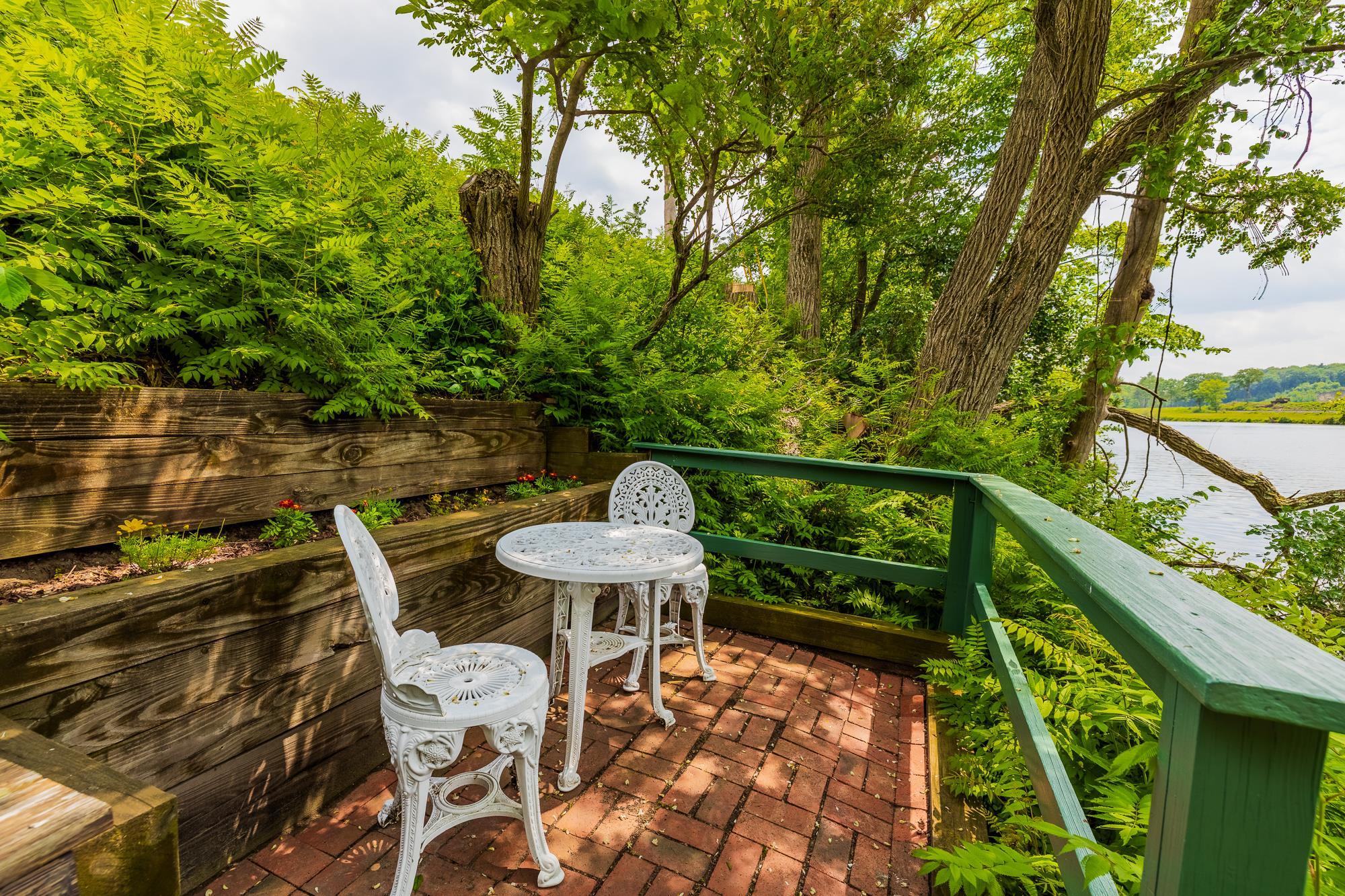 Lyme, New Hampshire, 03768, United States, 3 Bedrooms Bedrooms, ,2 BathroomsBathrooms,Residential,For Sale,1862364