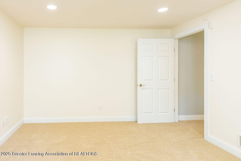 Dimondale, Michigan, 48821, United States, 4 Bedrooms Bedrooms, ,4 BathroomsBathrooms,Residential,For Sale,1840244