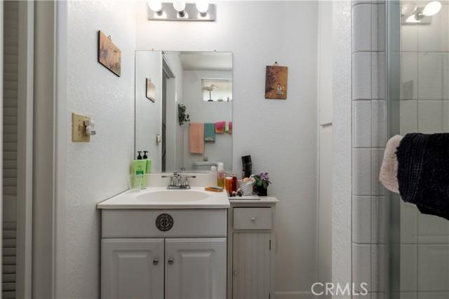 Canyon Lake, California, 92587, United States, 3 Bedrooms Bedrooms, ,2 BathroomsBathrooms,Residential,For Sale,1949810