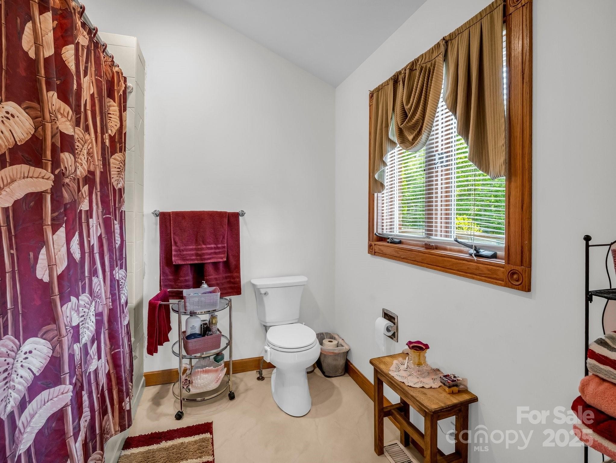 Iron Station, North Carolina, 28080, United States, 3 Bedrooms Bedrooms, ,3 BathroomsBathrooms,Residential,For Sale,1920922