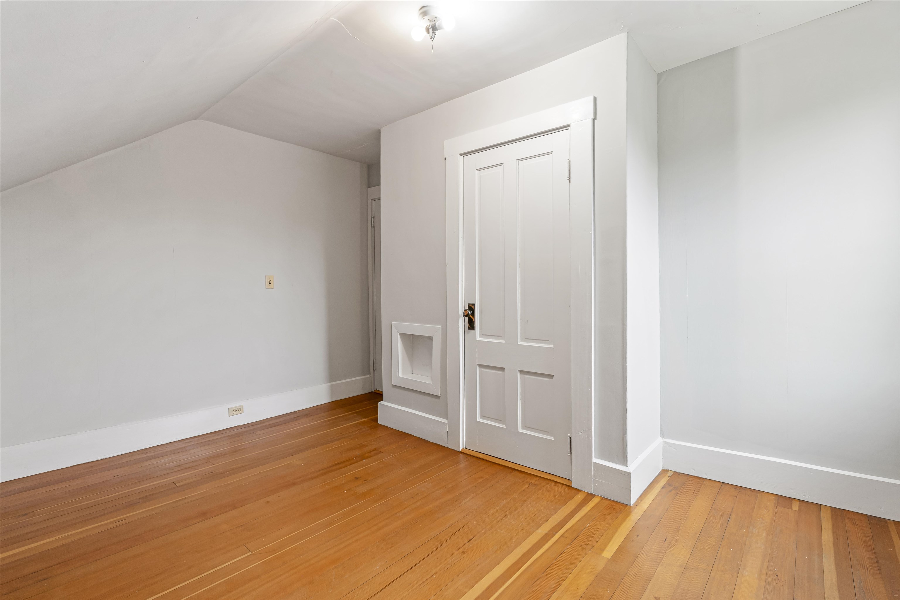 Limerick, Maine, 04048, United States, 4 Bedrooms Bedrooms, ,2 BathroomsBathrooms,Residential,For Sale,1983800