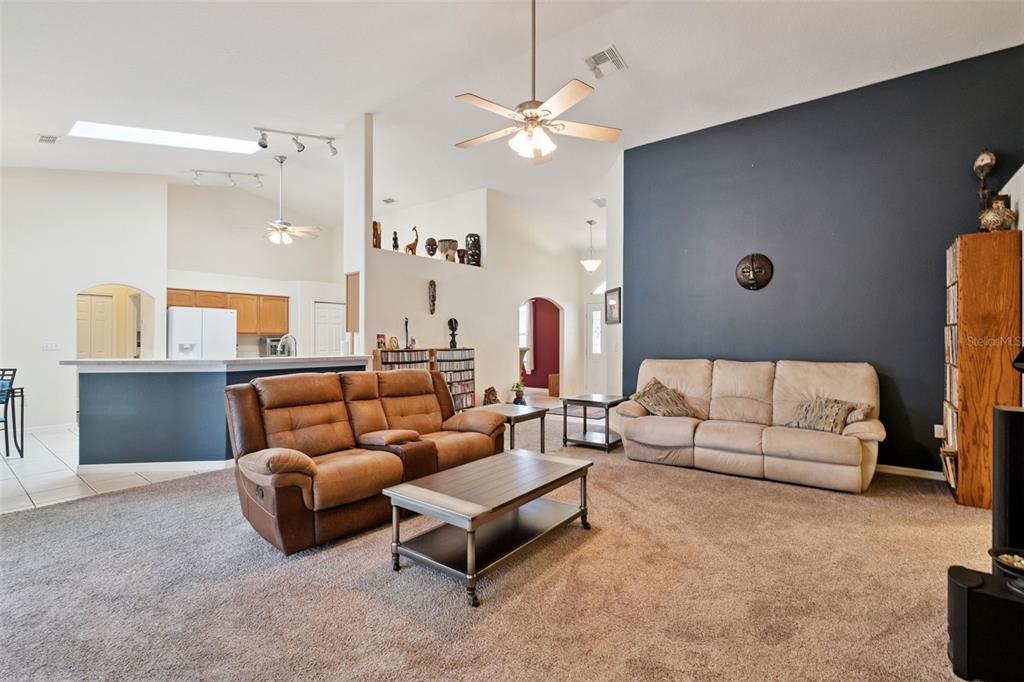 St Cloud, Florida, 34771, United States, 4 Bedrooms Bedrooms, ,3 BathroomsBathrooms,Residential,For Sale,1961113