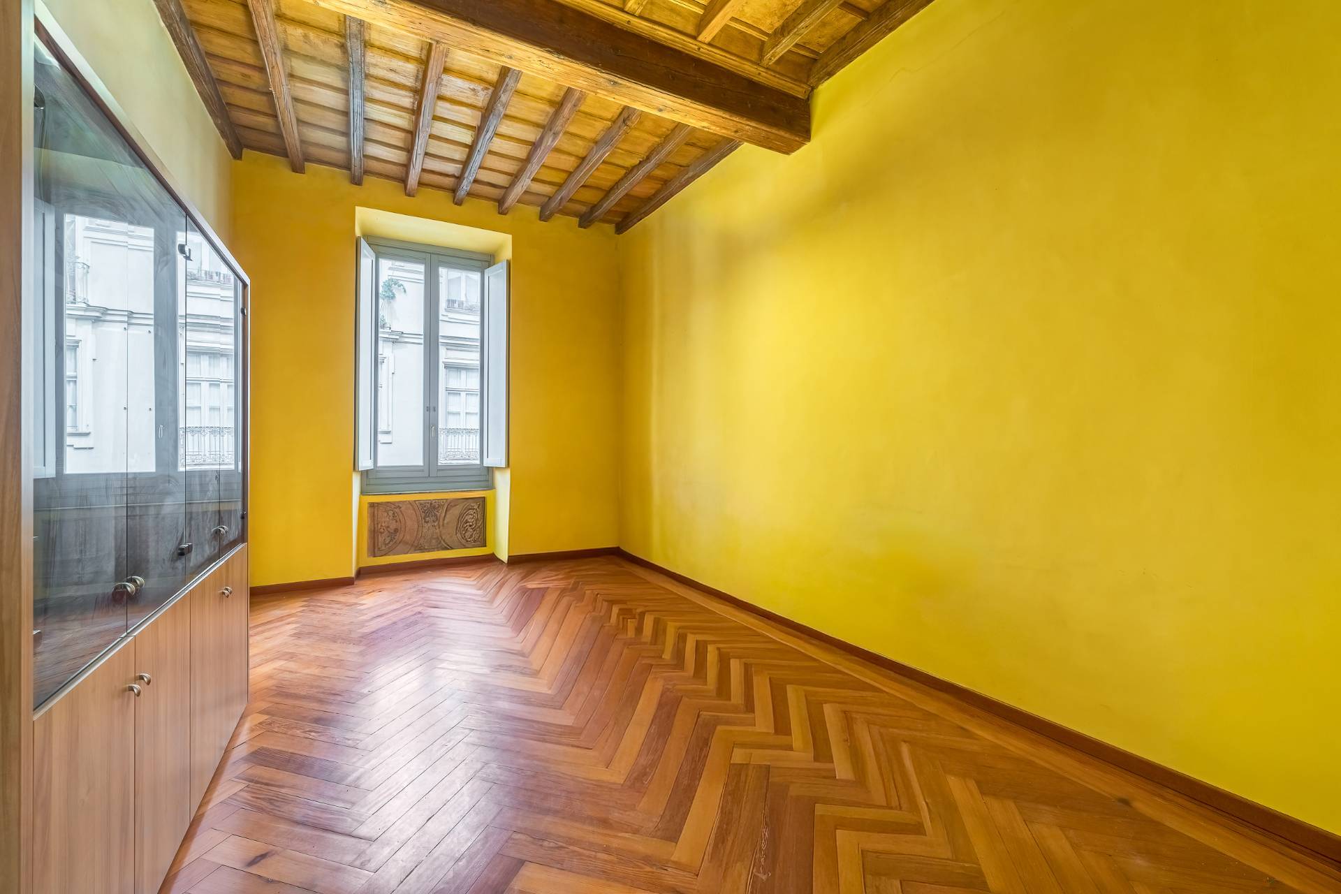 Torino, Torino, 10100, IT, 3 Bedrooms Bedrooms, ,1 BathroomBathrooms,Residential,For Sale,1925782