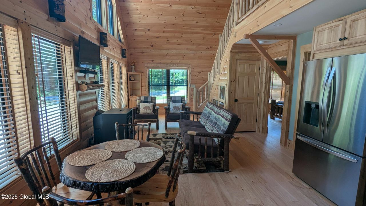 Gloversville, New York, 12078, United States, 2 Bedrooms Bedrooms, ,1 BathroomBathrooms,Residential,For Sale,1876319