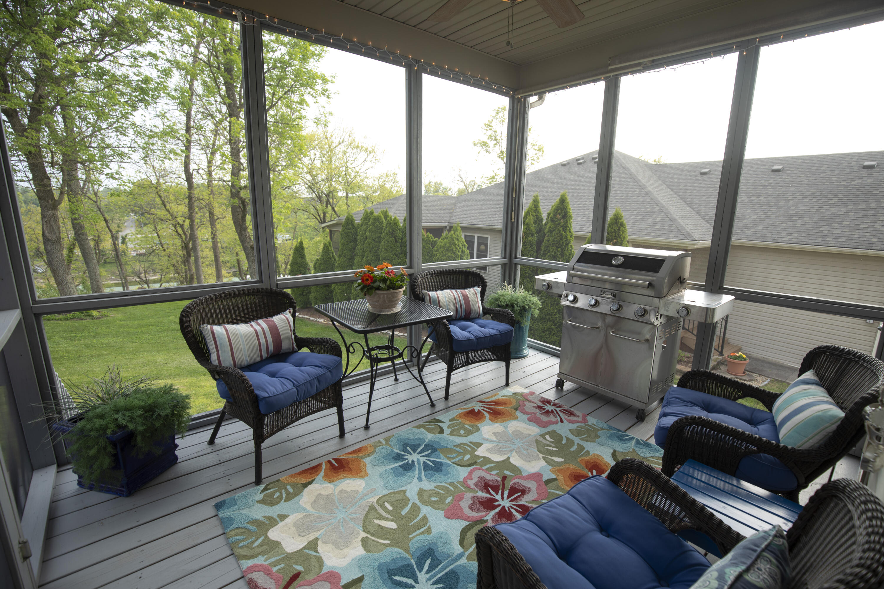 Harrodsburg, Kentucky, 40330, United States, 5 Bedrooms Bedrooms, ,4 BathroomsBathrooms,Residential,For Sale,1826729