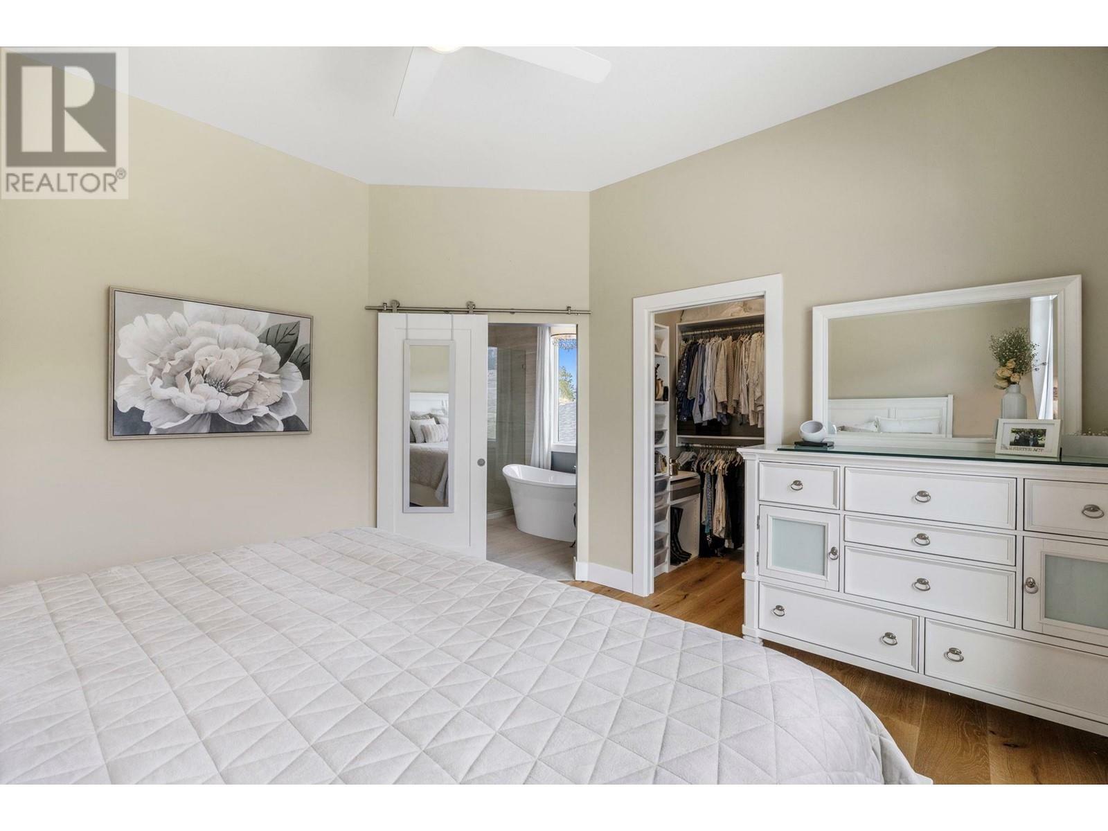 KELOWNA, British Columbia, V1P 1T1, CA, 4 Bedrooms Bedrooms, ,3 BathroomsBathrooms,Residential,For Sale,1837961