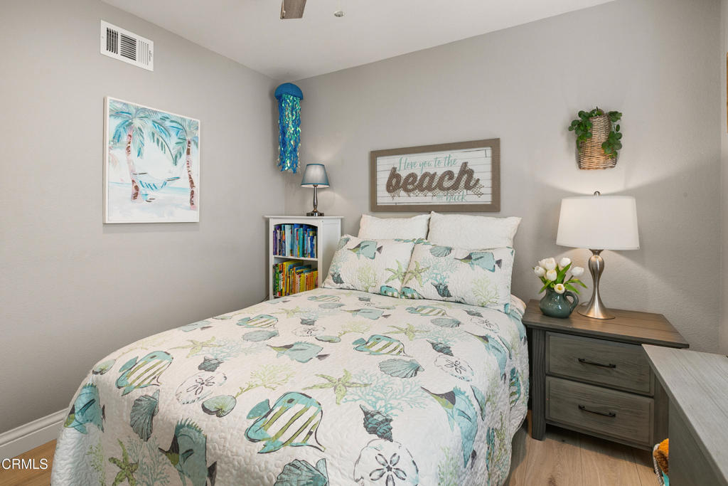 Thousand Oaks, California, 91362, United States, 4 Bedrooms Bedrooms, ,2 BathroomsBathrooms,Residential,For Sale,1988089