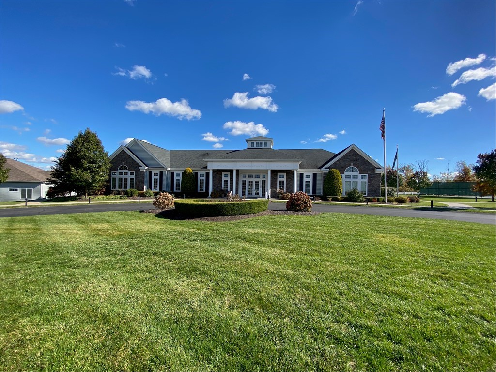 Sewickley, Pennsylvania, 15143, United States, 2 Bedrooms Bedrooms, ,2 BathroomsBathrooms,Residential,For Sale,1968653